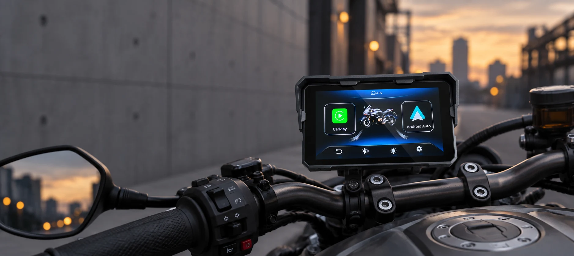 Urban riding scene featuring the keykeer V5 display